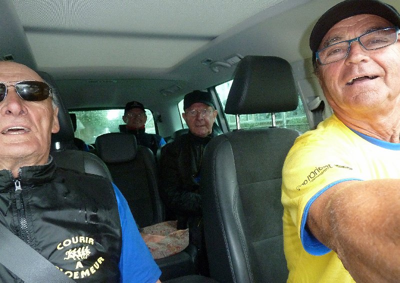 2011-07-05 117 On est mieux au sec.JPG